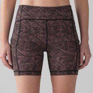 Lululemon Sole Training Short 6” - Sz 6